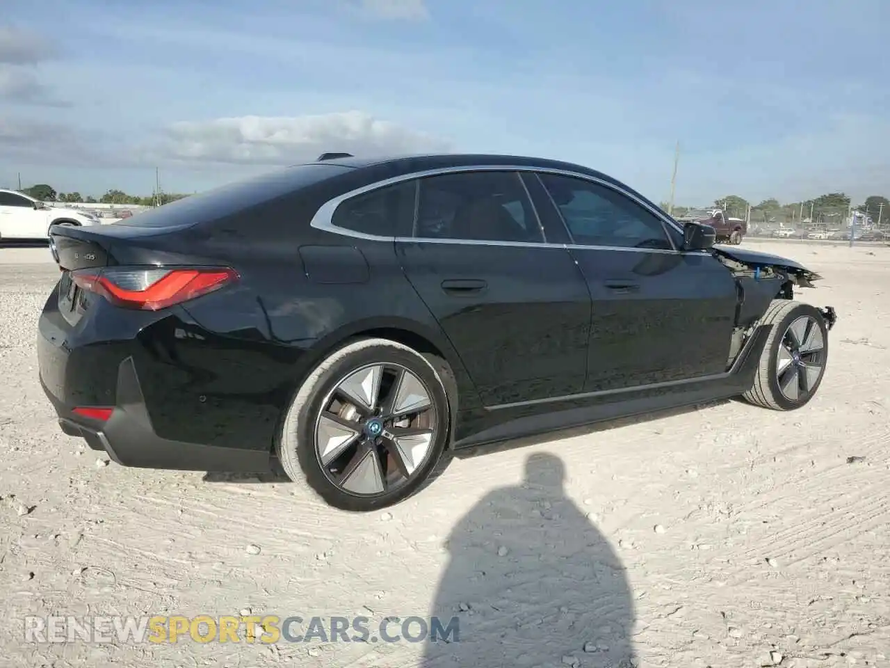 3 Photograph of a damaged car WBY43AW00RFT06257 BMW I4 EDRIVE 2024