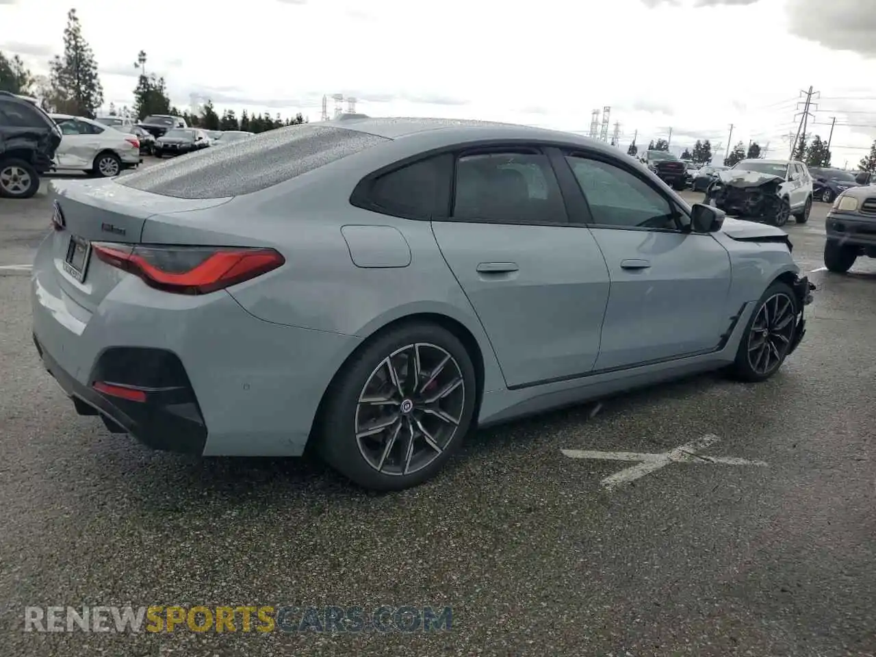 3 Photograph of a damaged car WBY33AW09NFN17687 BMW I4 M50 2022