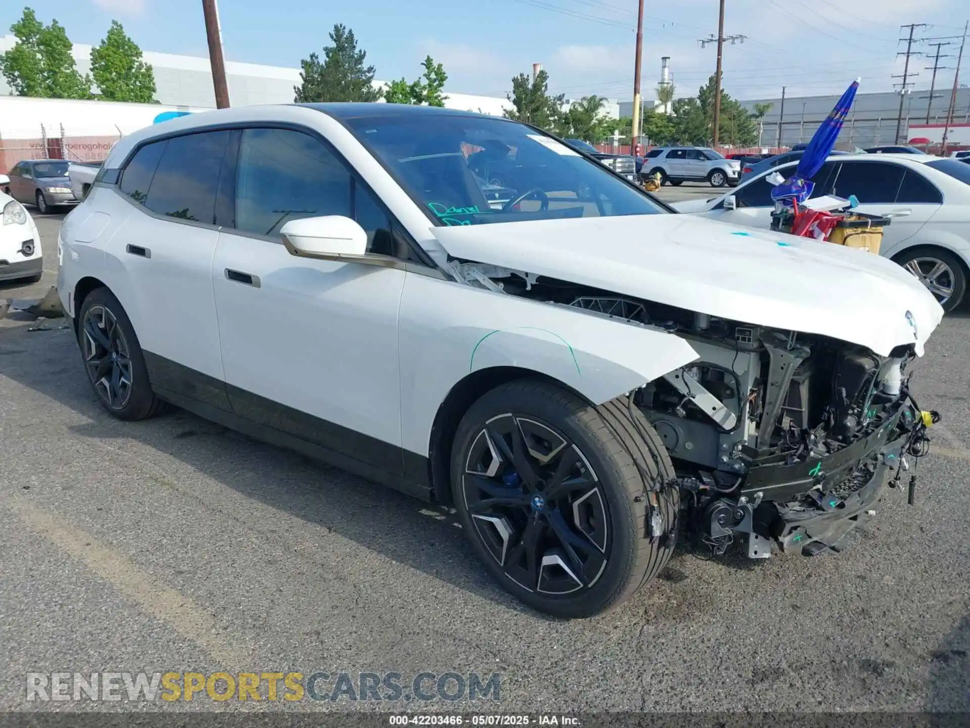 1 Photograph of a damaged car WB533CF02PCM67096 BMW IX 2023