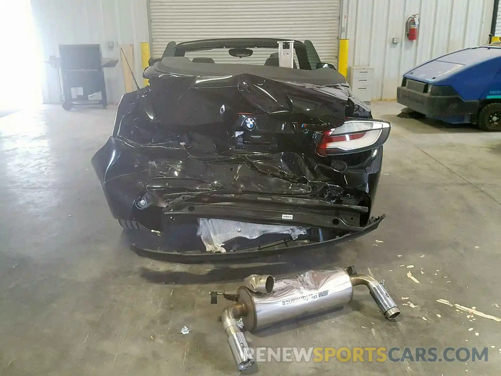 9 Photograph of a damaged car WBA2N3C56KVE45917 BMW M2 2019