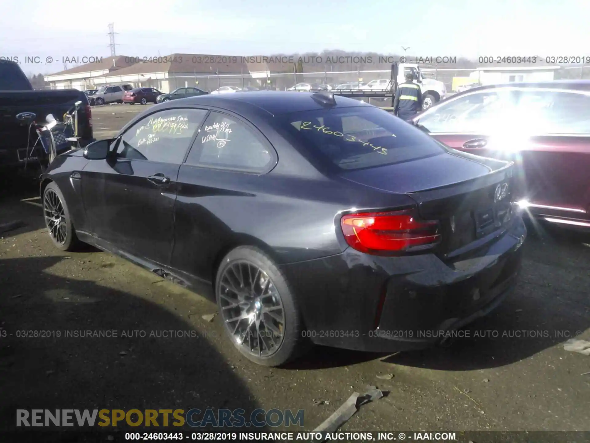 3 Photograph of a damaged car WBS2U7C55KVJ07749 BMW M2 2019