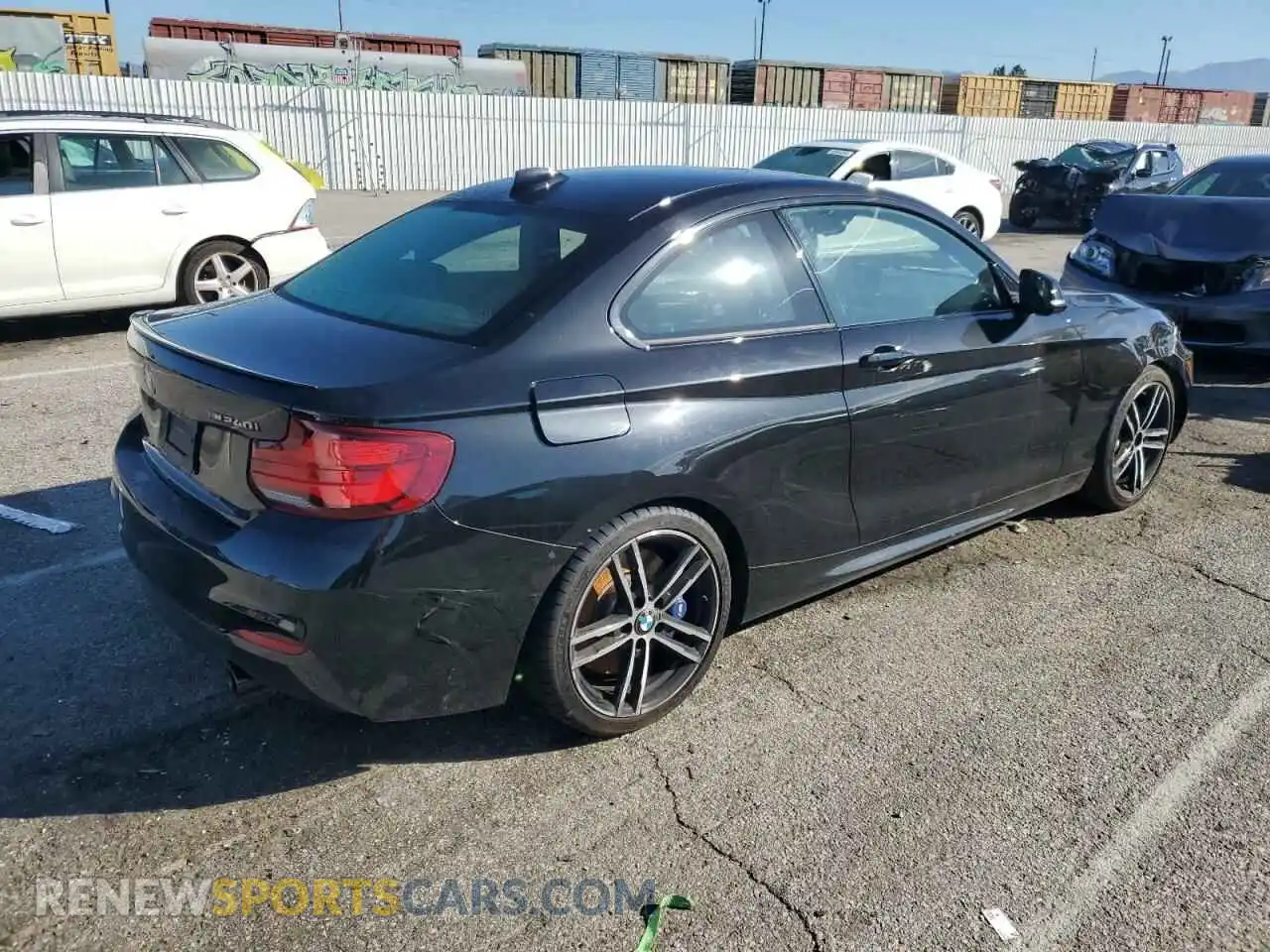 3 Photograph of a damaged car WBA2J5C00L7F39468 BMW M2 2020