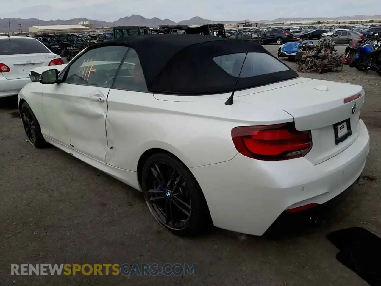3 Photograph of a damaged car WBA2N1C01L7F31196 BMW M2 2020