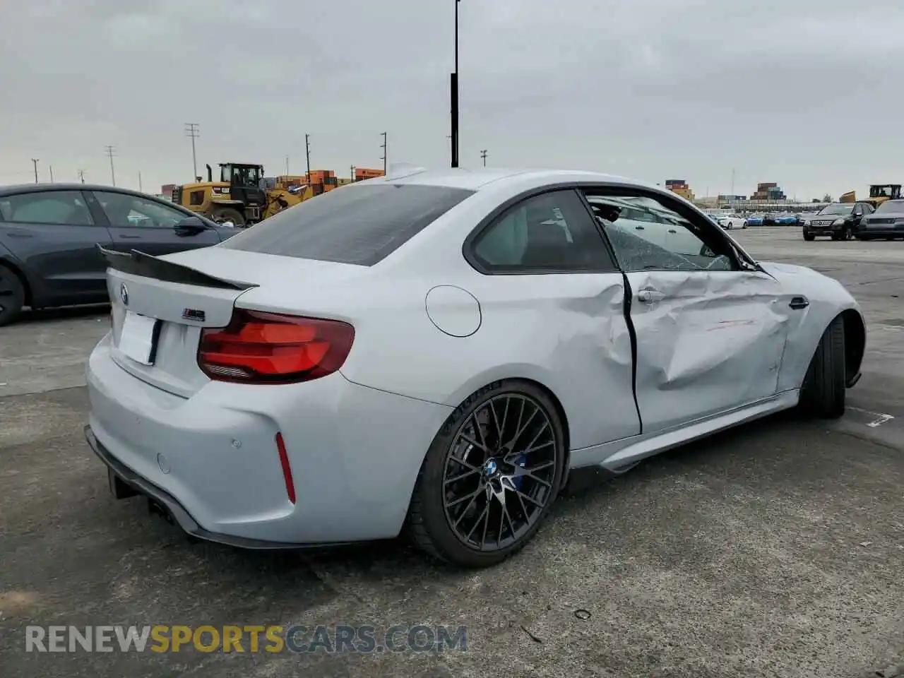 3 Photograph of a damaged car WBS2U7C01L7E17149 BMW M2 2020