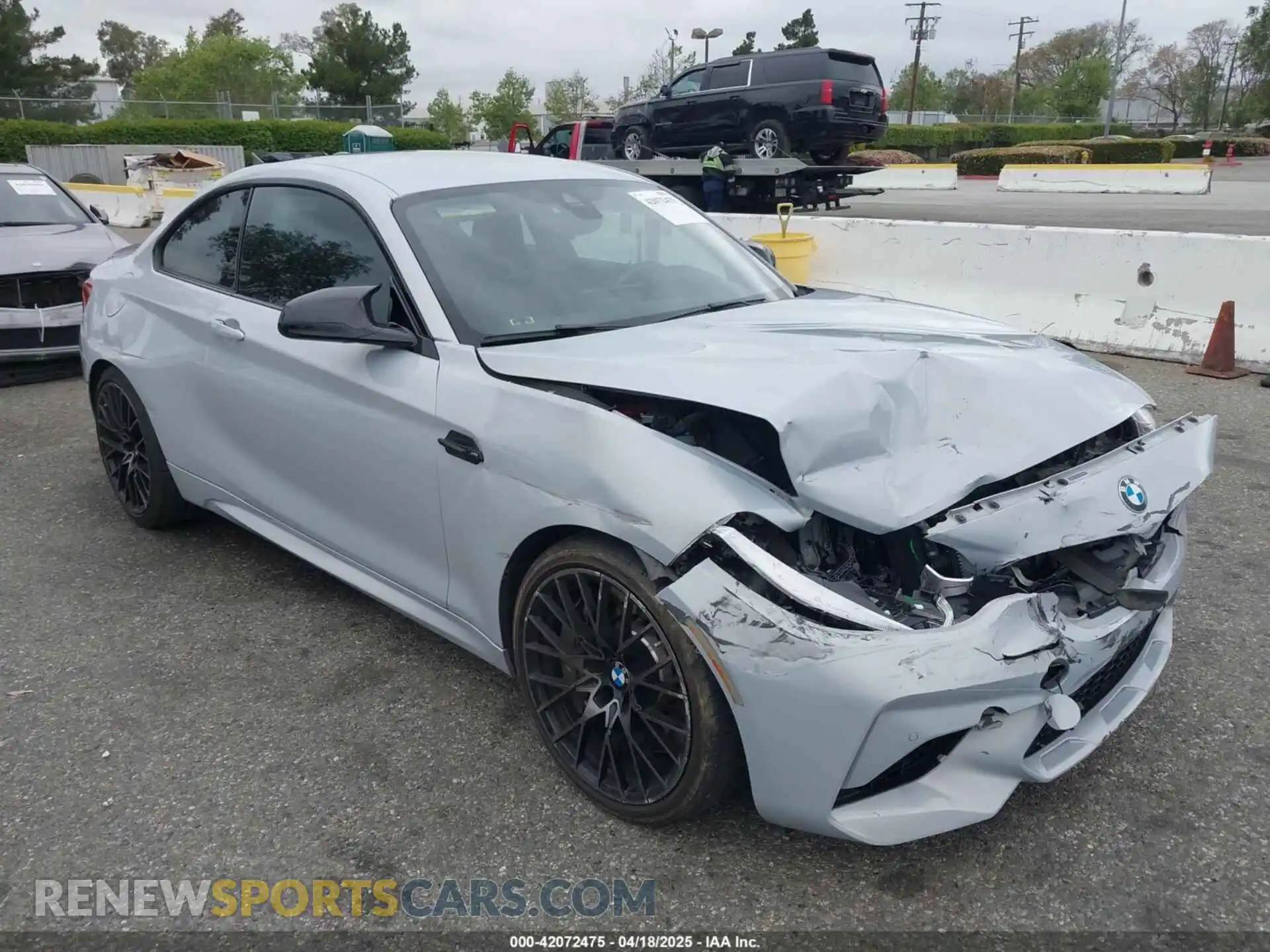 1 Photograph of a damaged car WBS2U7C03L7E39816 BMW M2 2020