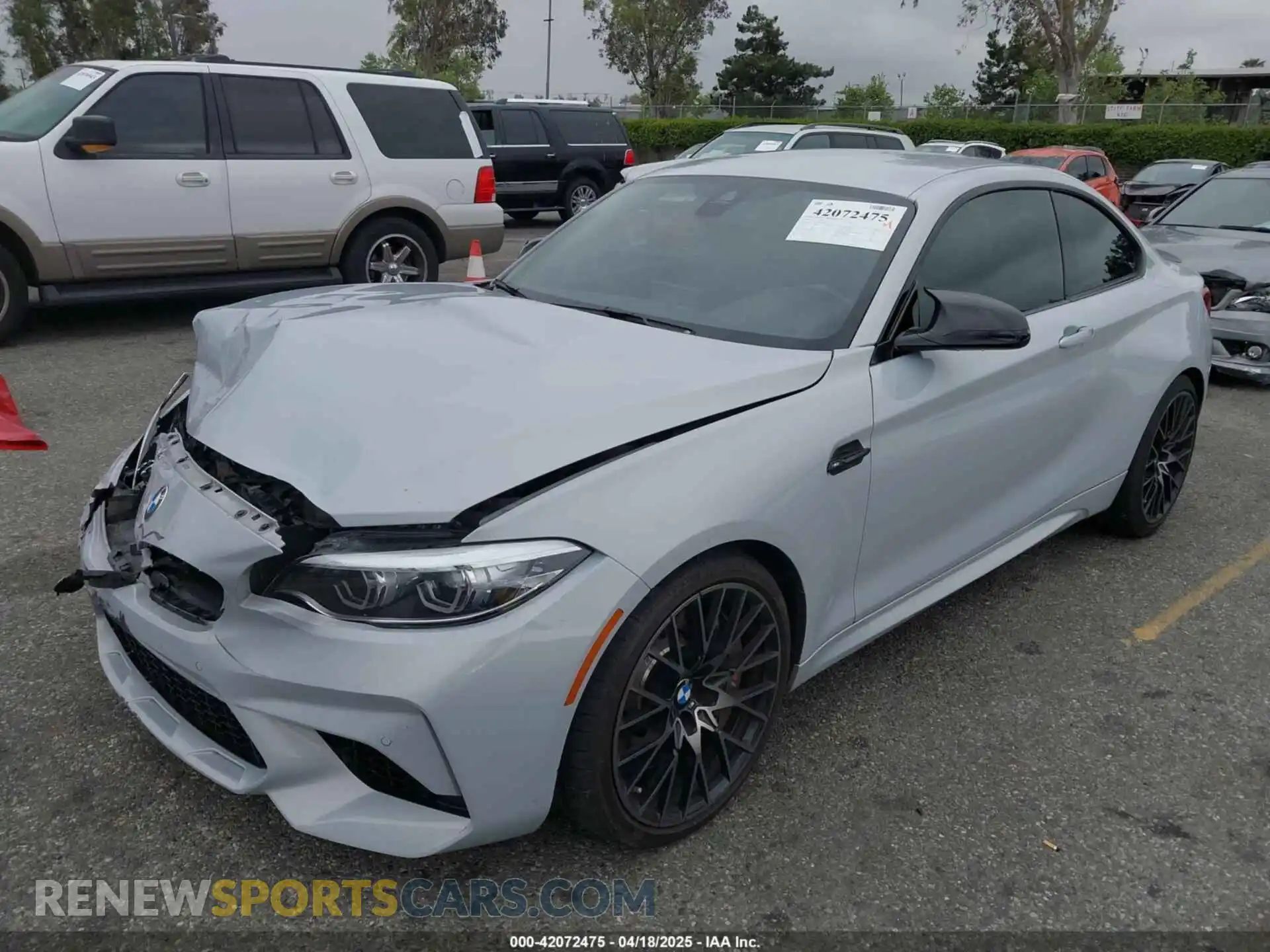 2 Photograph of a damaged car WBS2U7C03L7E39816 BMW M2 2020