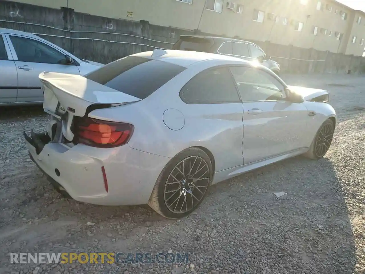 3 Photograph of a damaged car WBS2U7C09L7D68461 BMW M2 2020