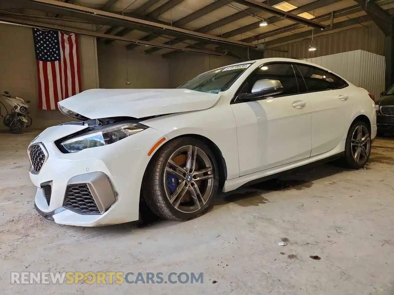1 Photograph of a damaged car WBA13AL04M7G81841 BMW M2 2021