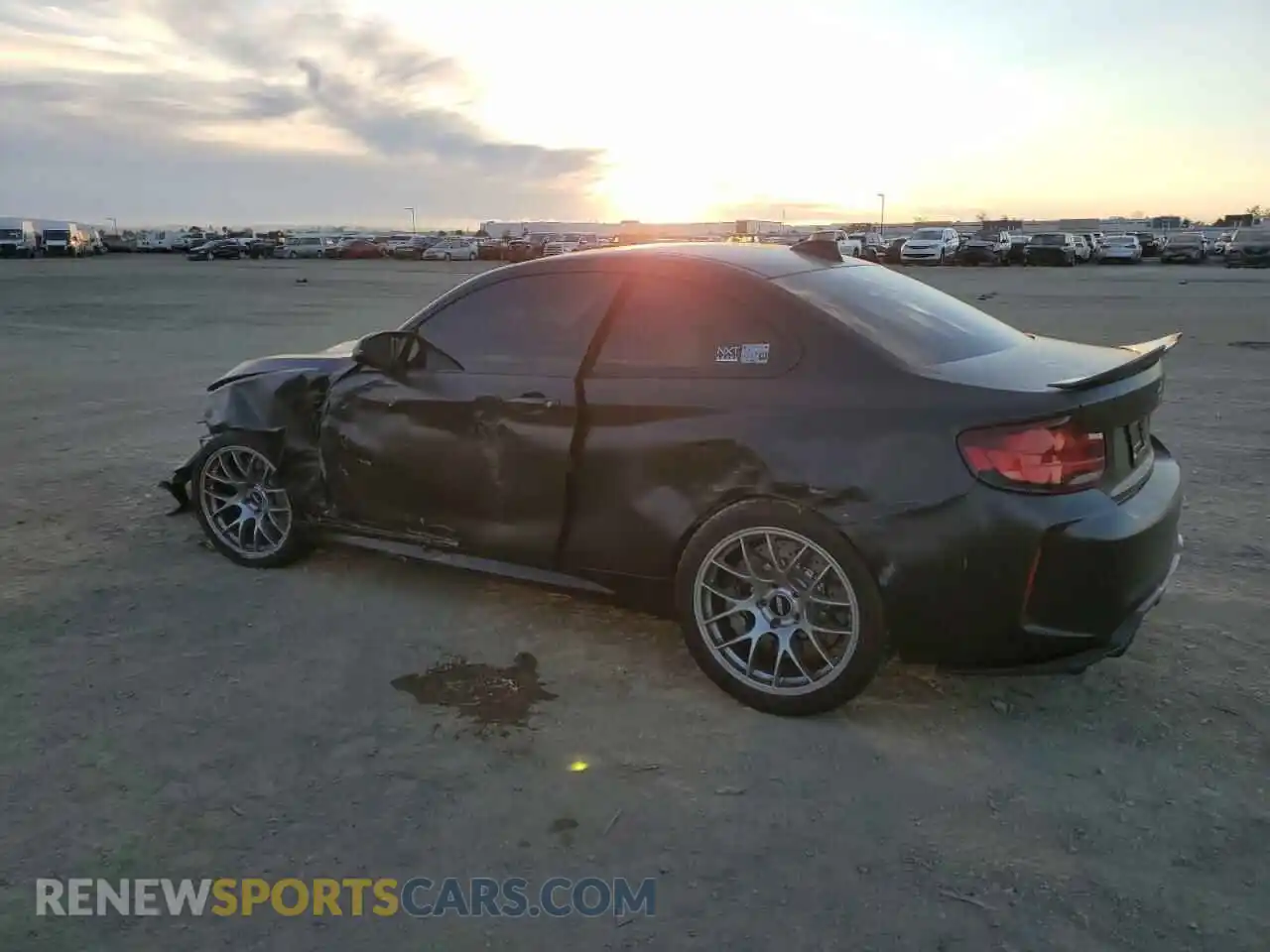 2 Photograph of a damaged car WBS2U7C00M7H02345 BMW M2 2021
