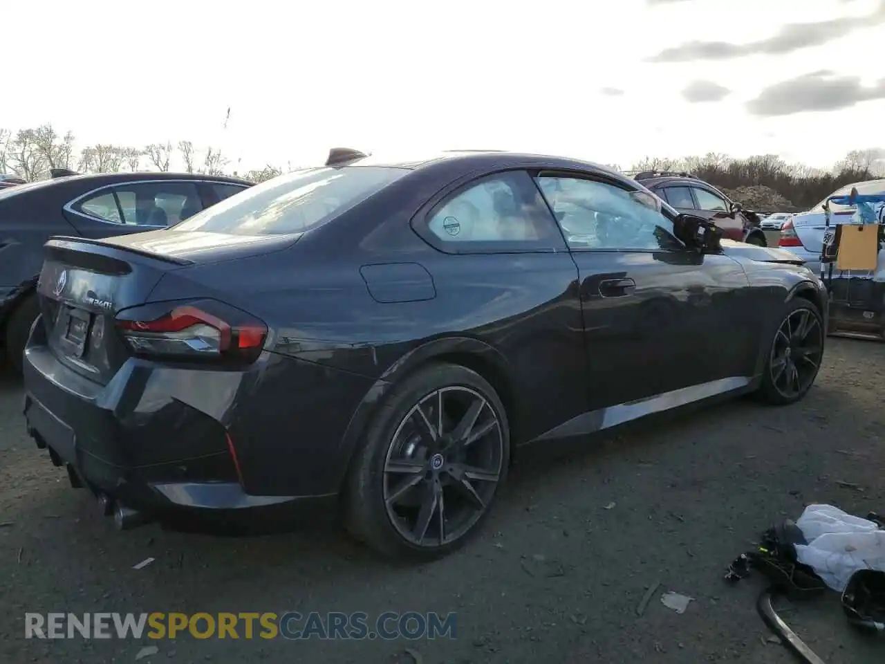 3 Photograph of a damaged car 3MW53CM04N8C78600 BMW M2 2022