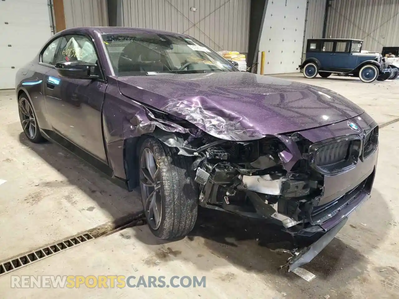 1 Photograph of a damaged car 3MW53CM0XN8C35797 BMW M2 2022
