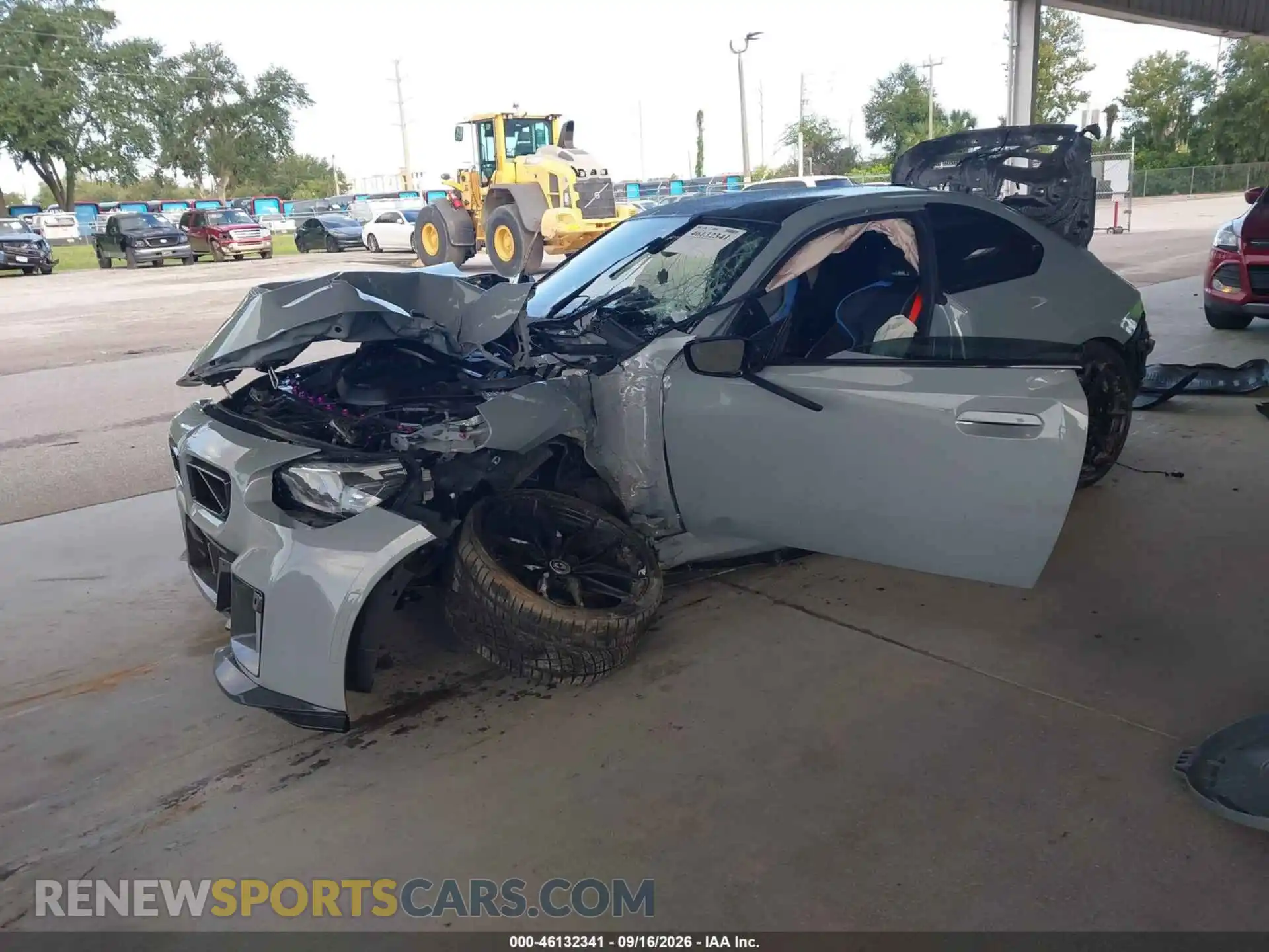 2 Photograph of a damaged car 3MF13DM02P8C94043 BMW M2 2023