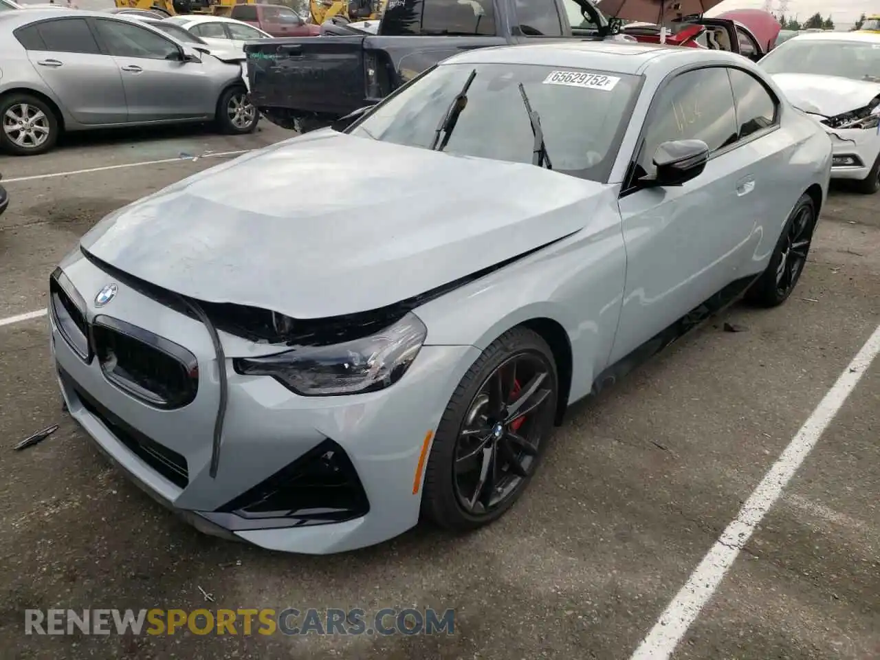 2 Photograph of a damaged car 3MW53CM0XP8C82251 BMW M2 2023