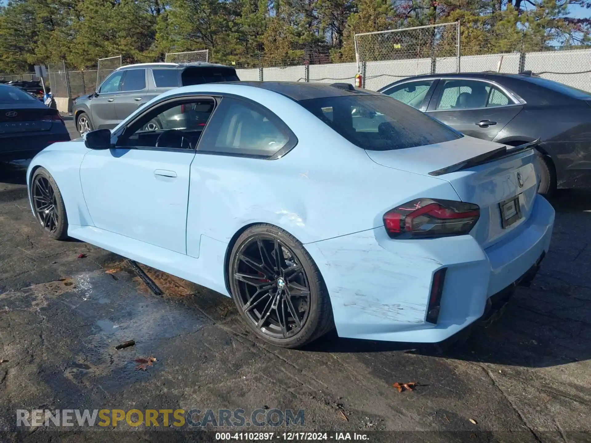 3 Photograph of a damaged car 3MF13DM07R8E25101 BMW M2 2024