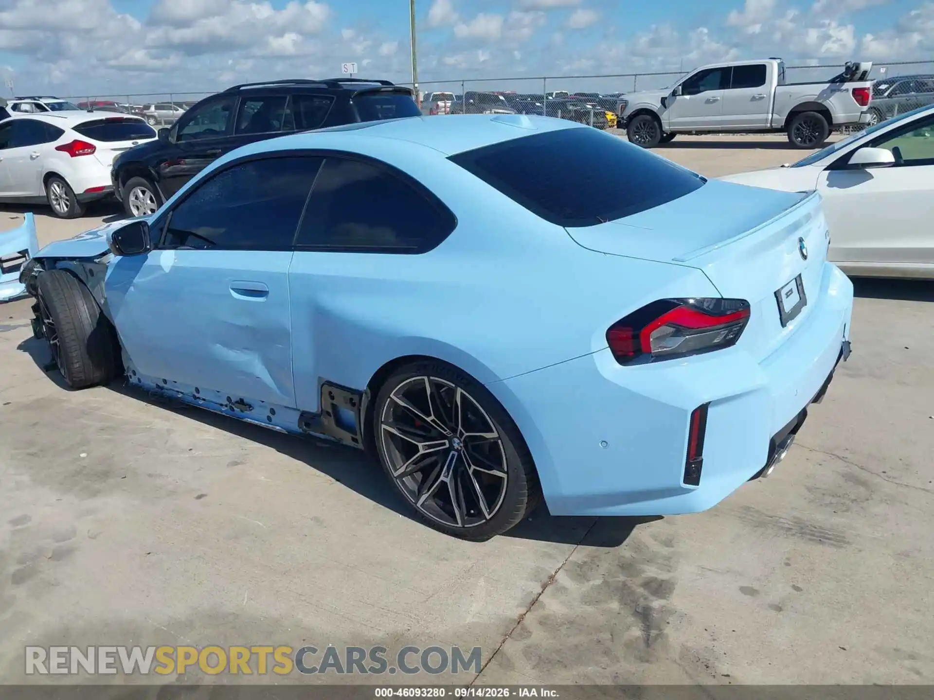 3 Photograph of a damaged car 3MF13DM07R8E75920 BMW M2 2024