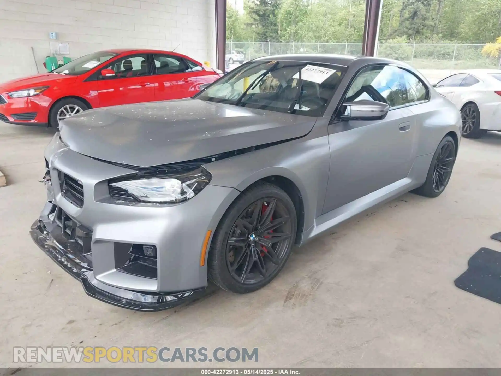 2 Photograph of a damaged car 3MF13DM08R8E83248 BMW M2 2024