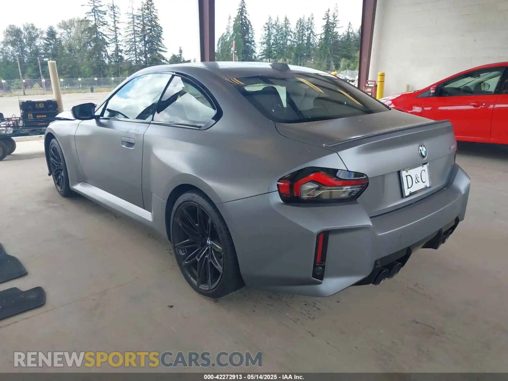 3 Photograph of a damaged car 3MF13DM08R8E83248 BMW M2 2024