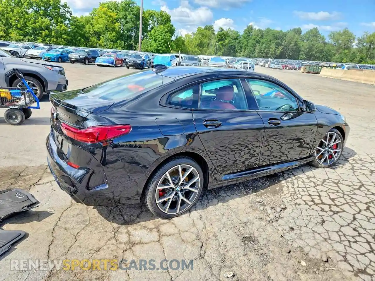 3 Фотография поврежденного автомобиля WBA13AL06R7N68526 BMW M2 2024