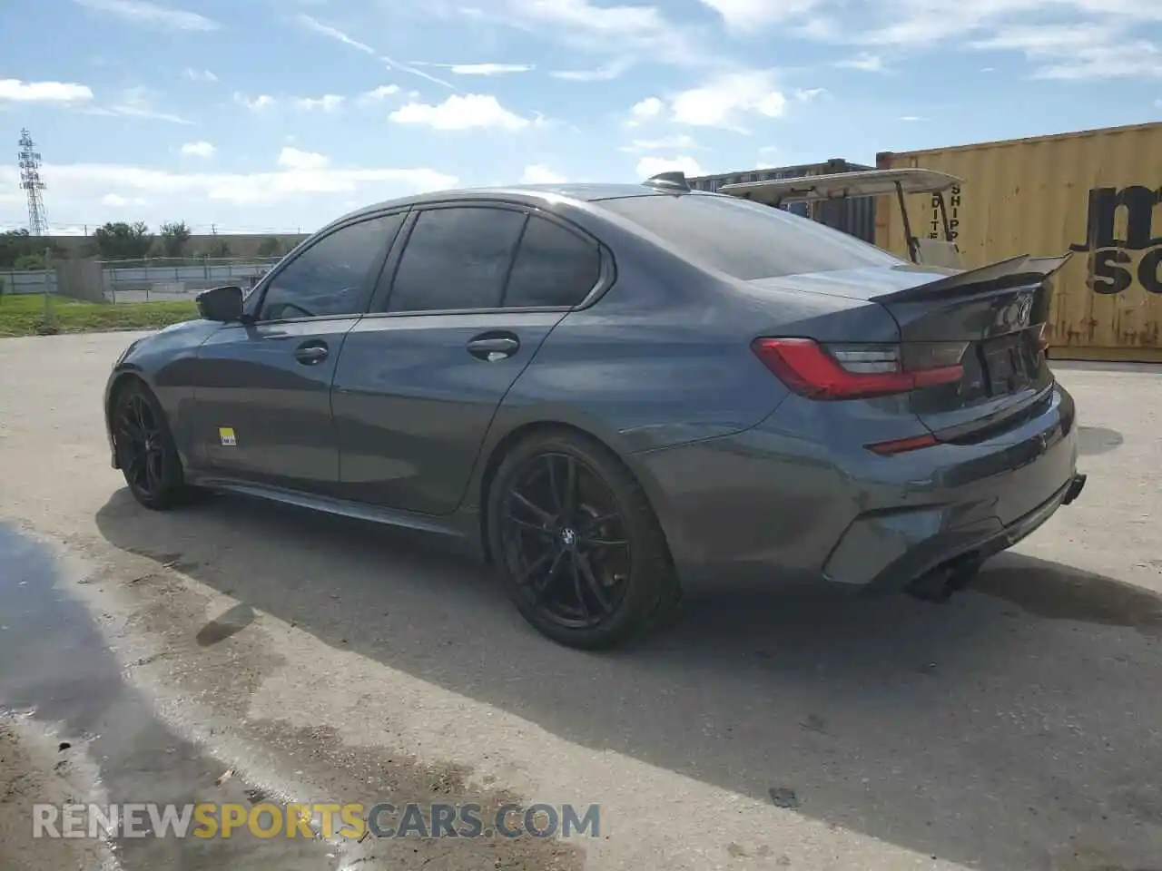 2 Photograph of a damaged car 3MW5U7J08M8C14549 BMW M3 2021