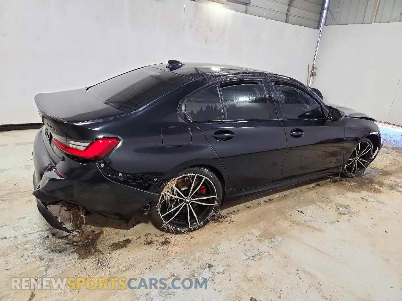 3 Photograph of a damaged car 3MW5U9J03M8B63456 BMW M3 2021