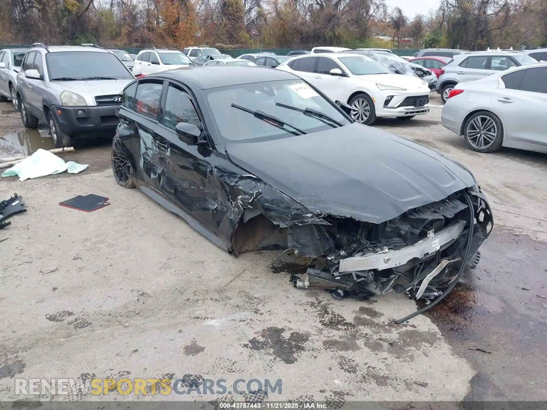 1 Photograph of a damaged car WBS33AY06MFL36424 BMW M3 2021