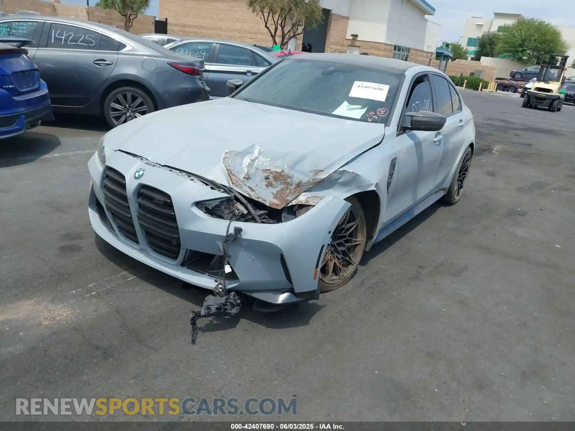 2 Photograph of a damaged car WBS33AY08MFL43519 BMW M3 2021