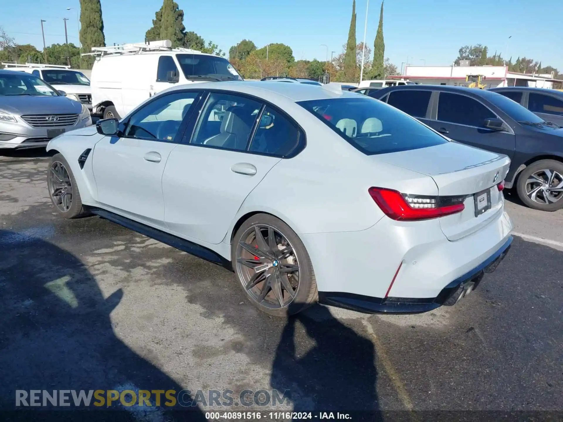 3 Photograph of a damaged car WBS53AY02MFL21718 BMW M3 2021