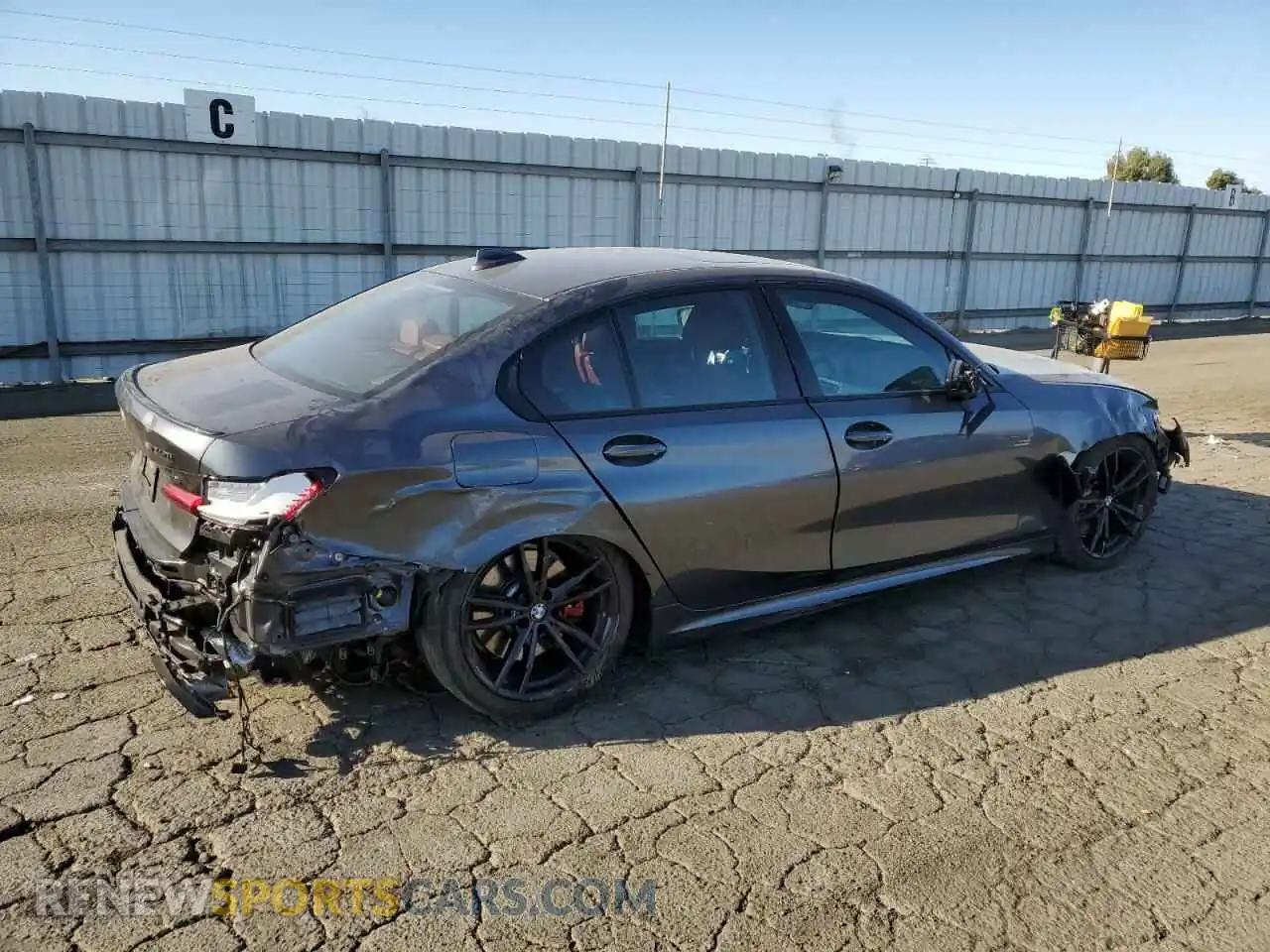 3 Photograph of a damaged car 3MW5U7J00N8C57770 BMW M3 2022