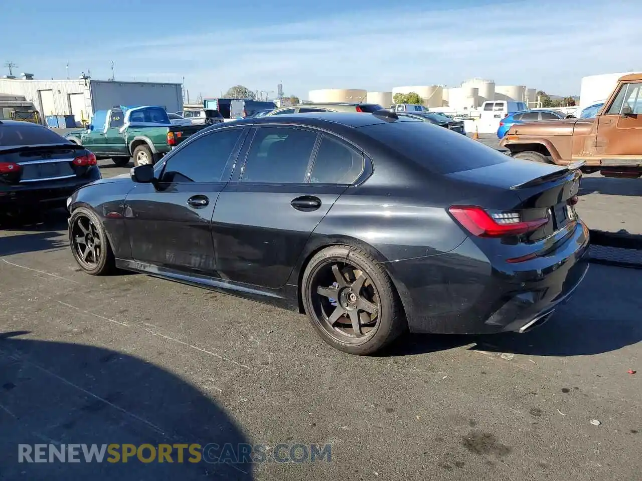 2 Photograph of a damaged car 3MW5U7J02N8C76787 BMW M3 2022