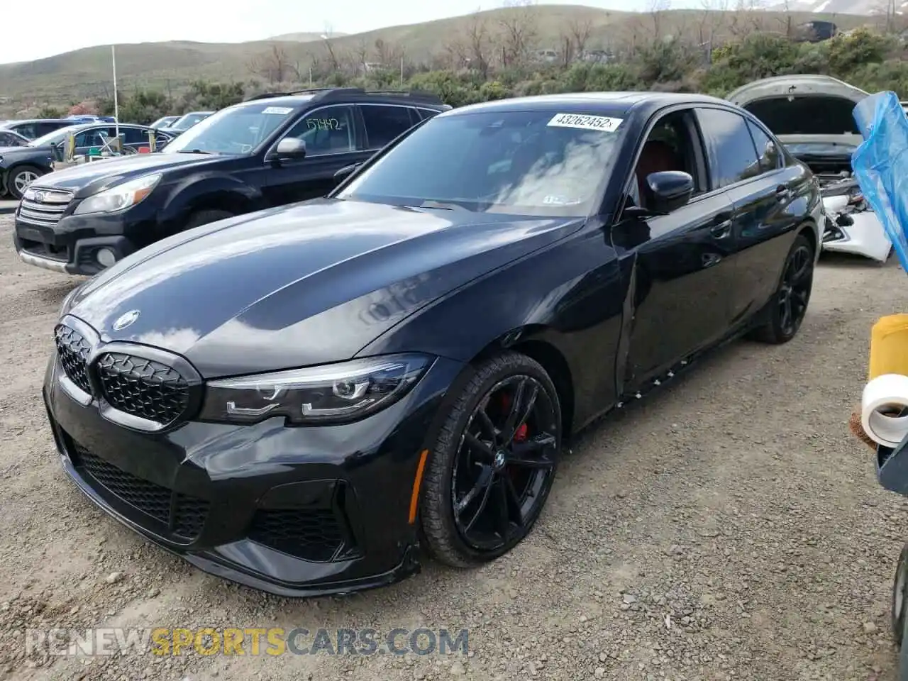 2 Photograph of a damaged car 3MW5U9J01N8C33621 BMW M3 2022