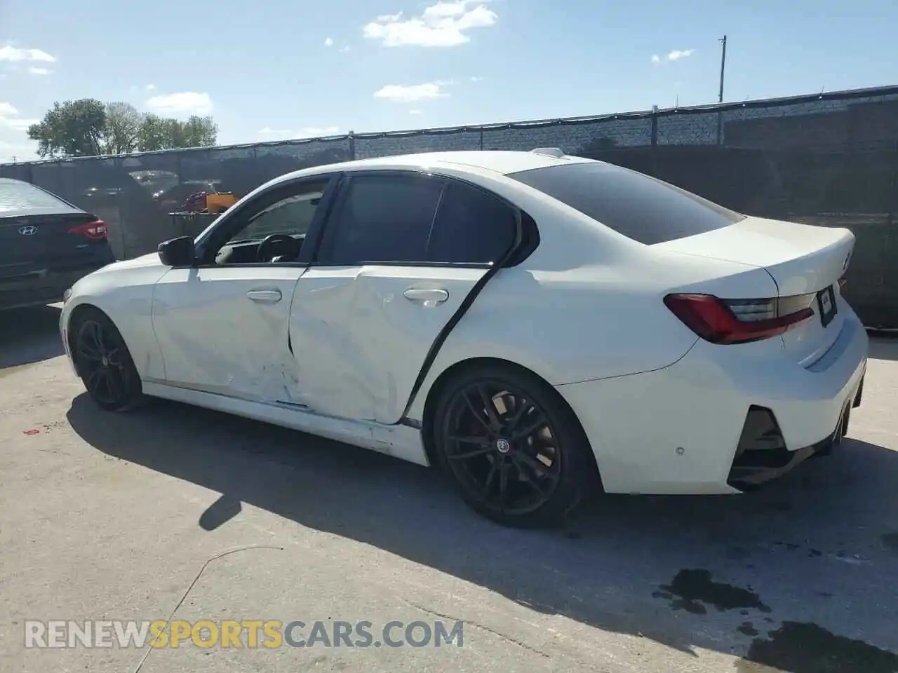 2 Photograph of a damaged car 3MW49FS06P8D13770 BMW M3 2023