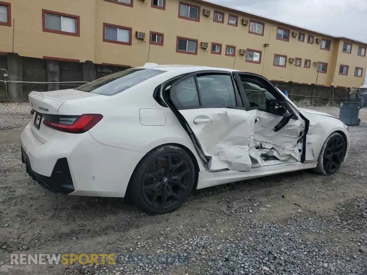 3 Photograph of a damaged car 3MW59FT02S8F55032 BMW M3 2025