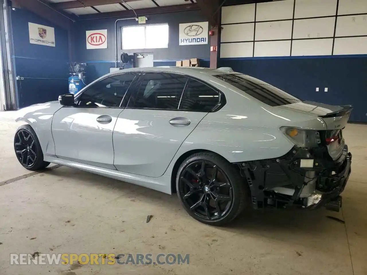 2 Photograph of a damaged car 3MW69FT03S8E94648 BMW M3 2025