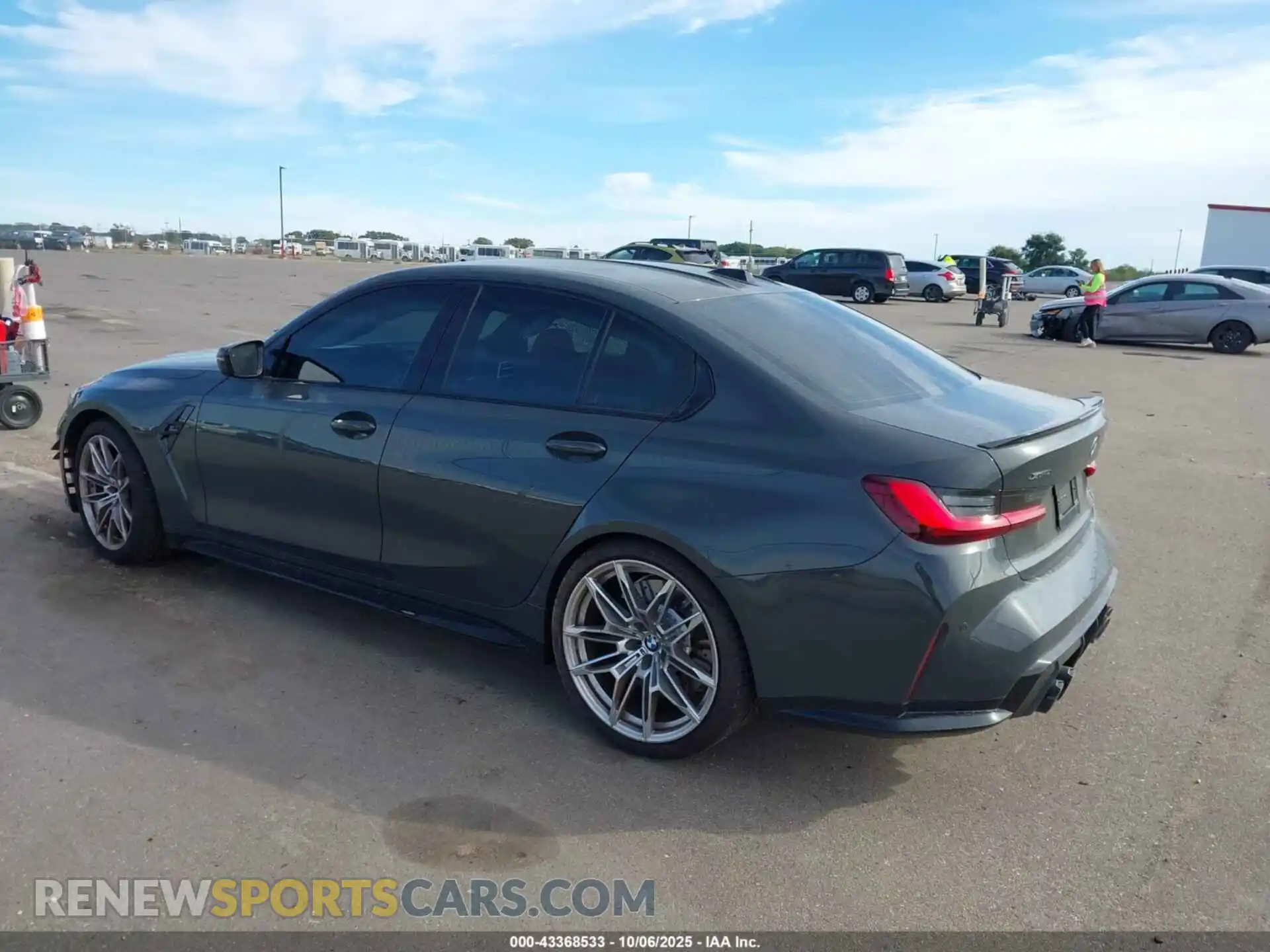 3 Photograph of a damaged car WBS33HJ00SFV45593 BMW M3 2025