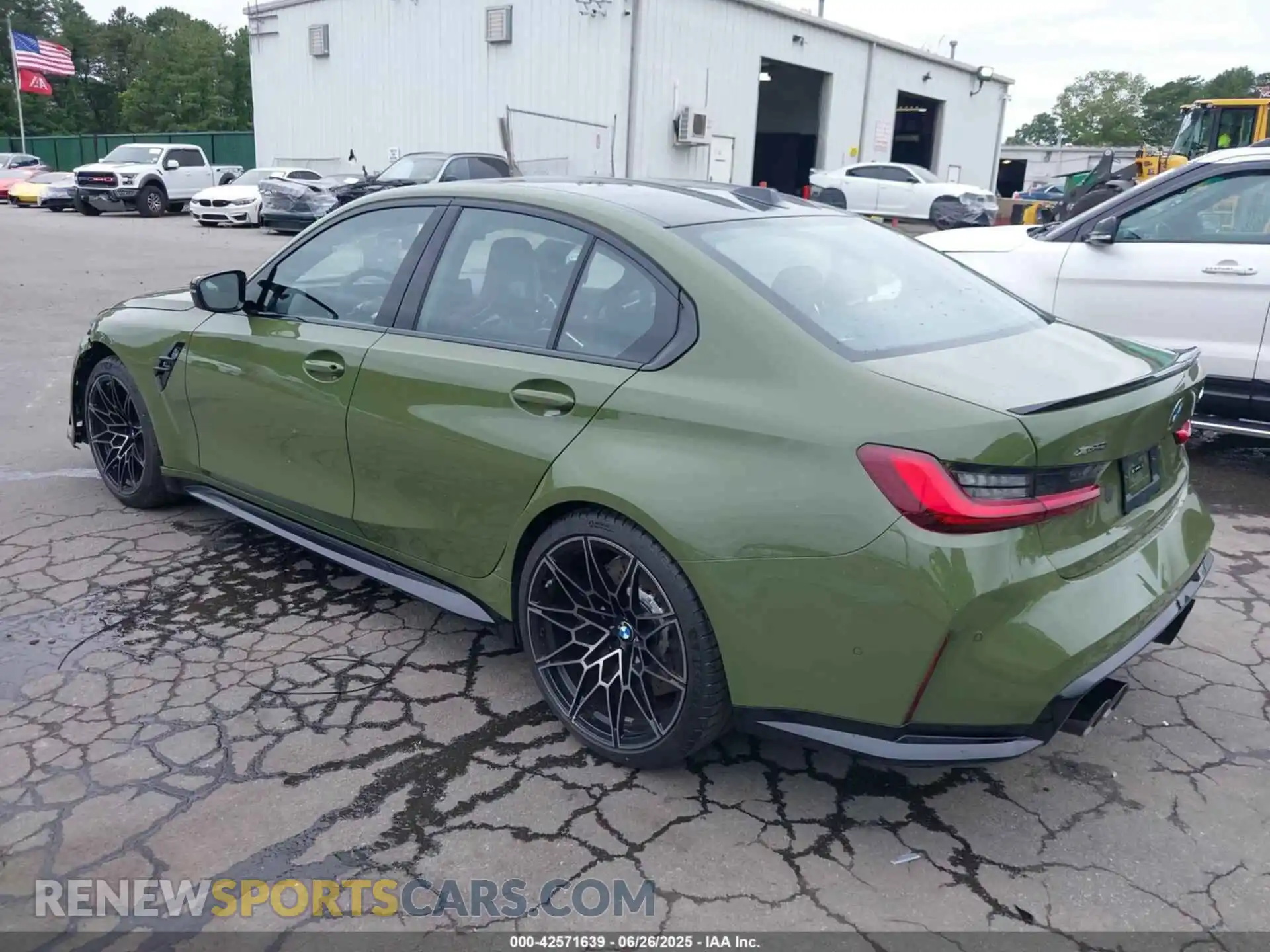 3 Photograph of a damaged car WBS33HJ01SFV12263 BMW M3 2025