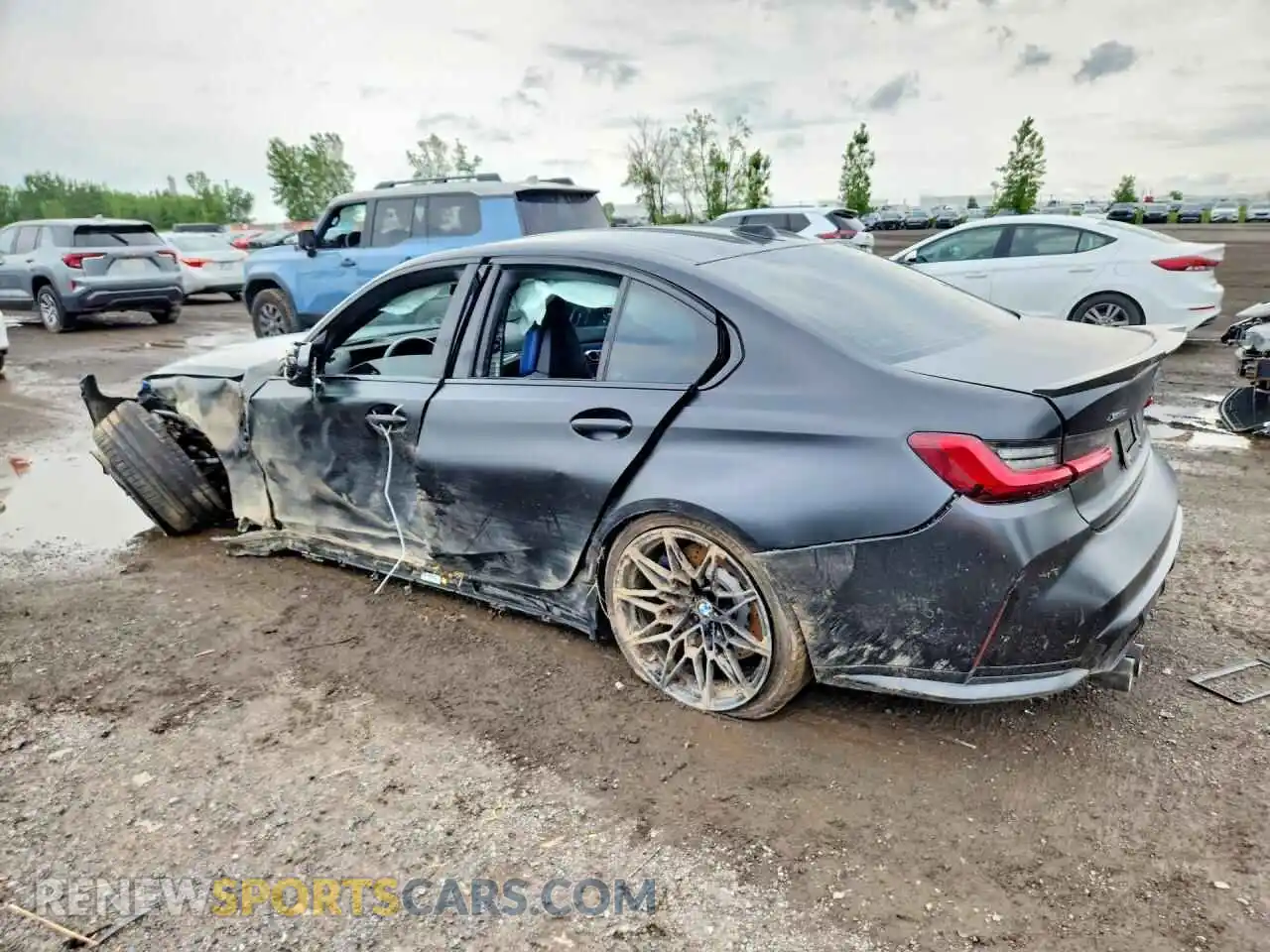 2 Photograph of a damaged car WBS33HJ02SFV08934 BMW M3 2025