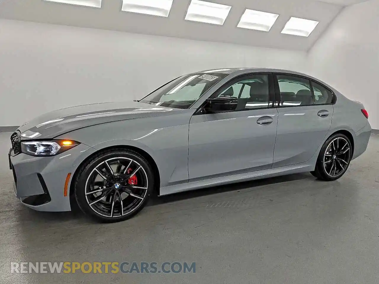1 Фотография поврежденного автомобиля 3MW59FT01T8F94213 BMW M3 2026