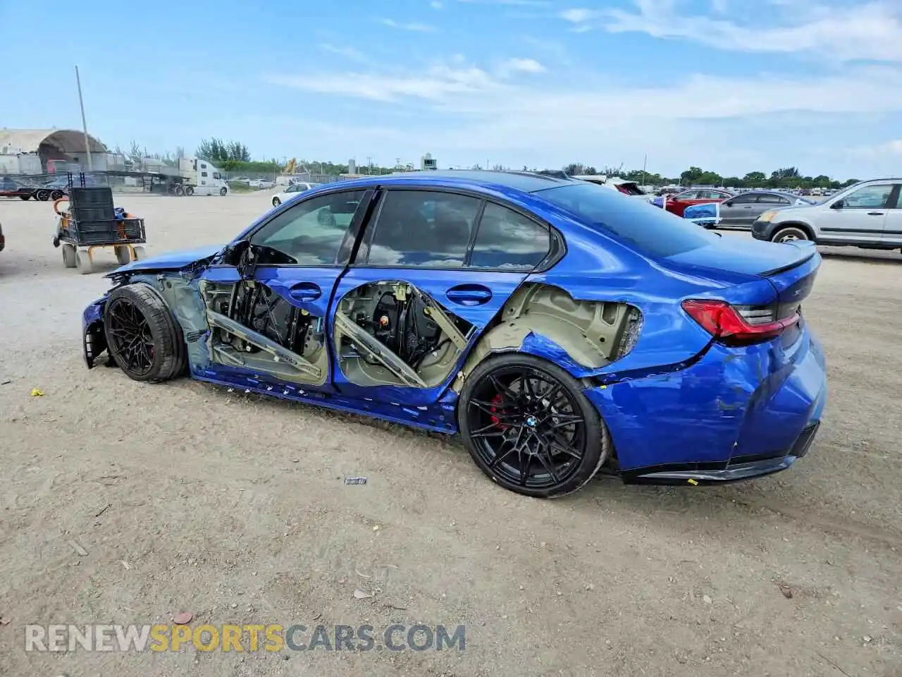 2 Photograph of a damaged car WBS33HJ06VFW89878 BMW M3 2027