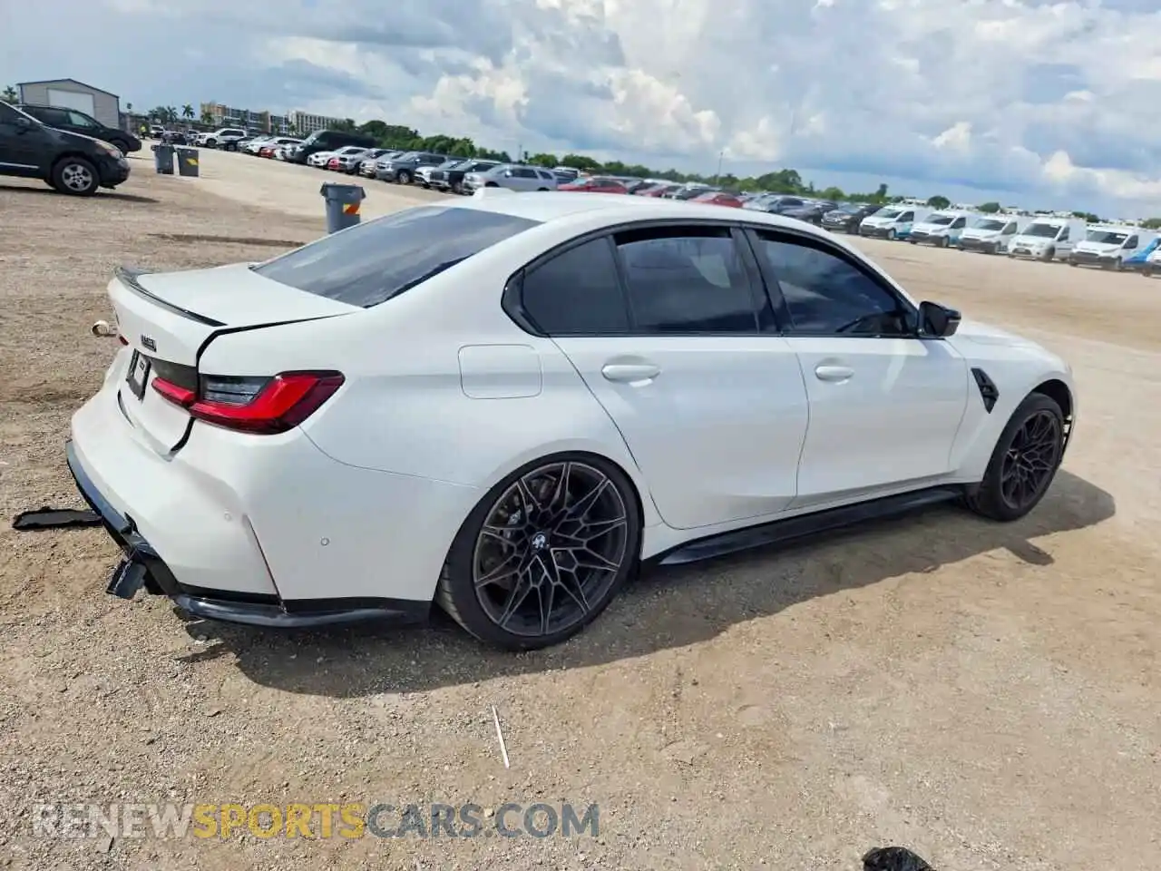 3 Photograph of a damaged car WBS33HJ0XVFX03538 BMW M3 2027