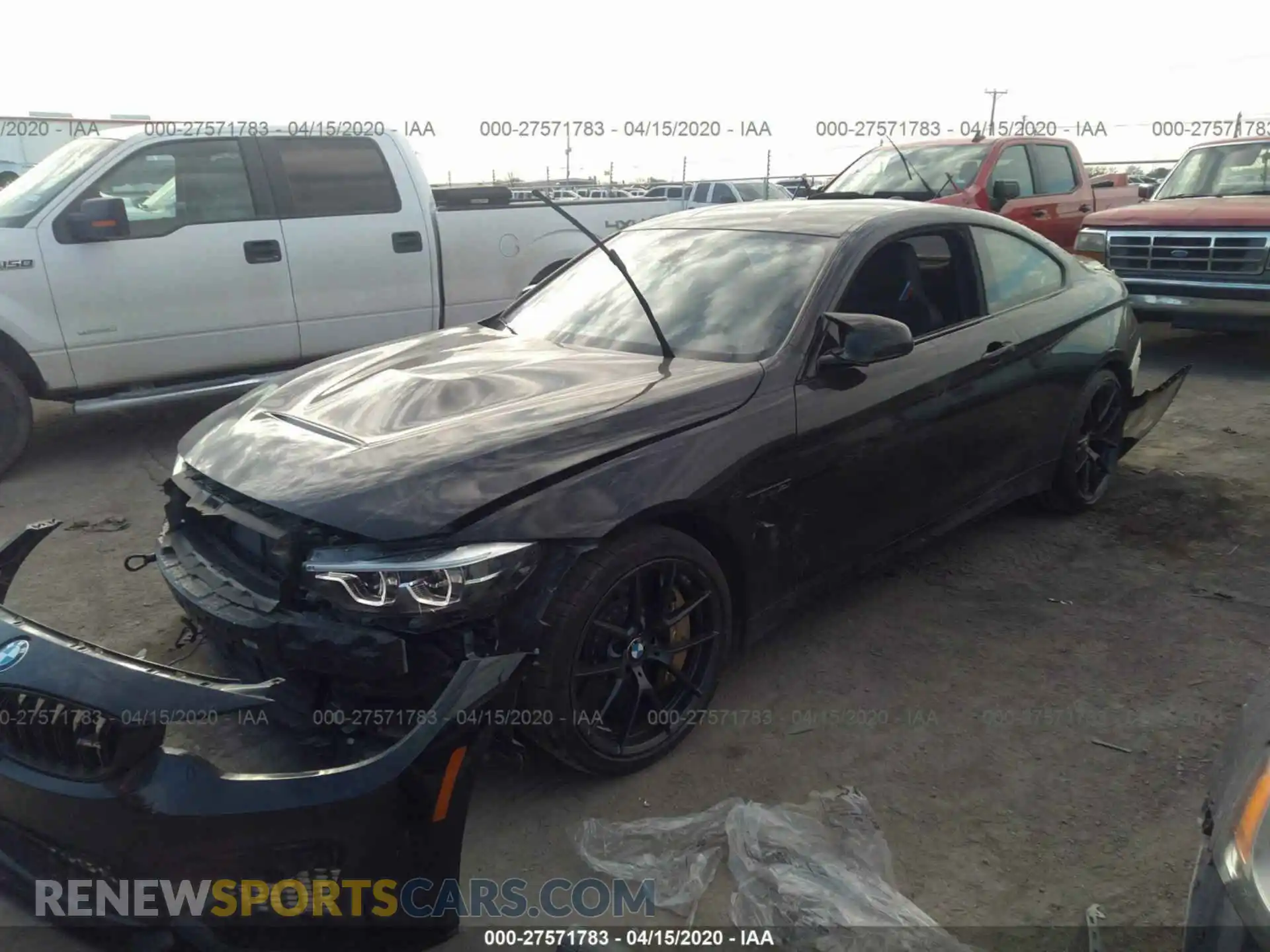 2 Photograph of a damaged car WBS3S7C50KAC09741 BMW M4 2019