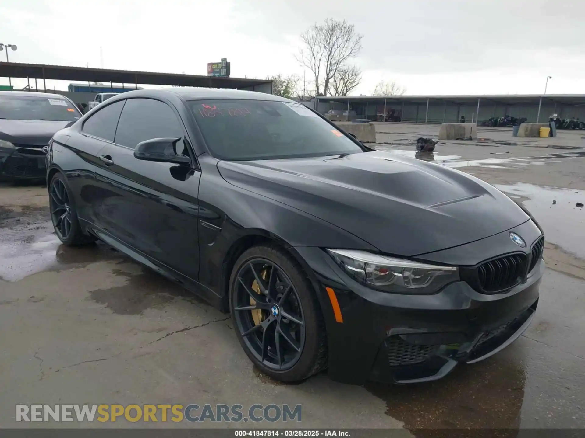 1 Photograph of a damaged car WBS3S7C54KAC09757 BMW M4 2019