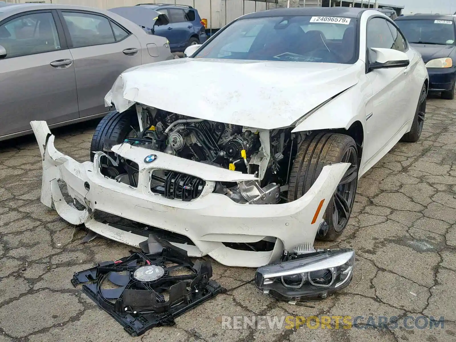 2 Photograph of a damaged car WBS4Y9C5XKAG67253 BMW M4 2019