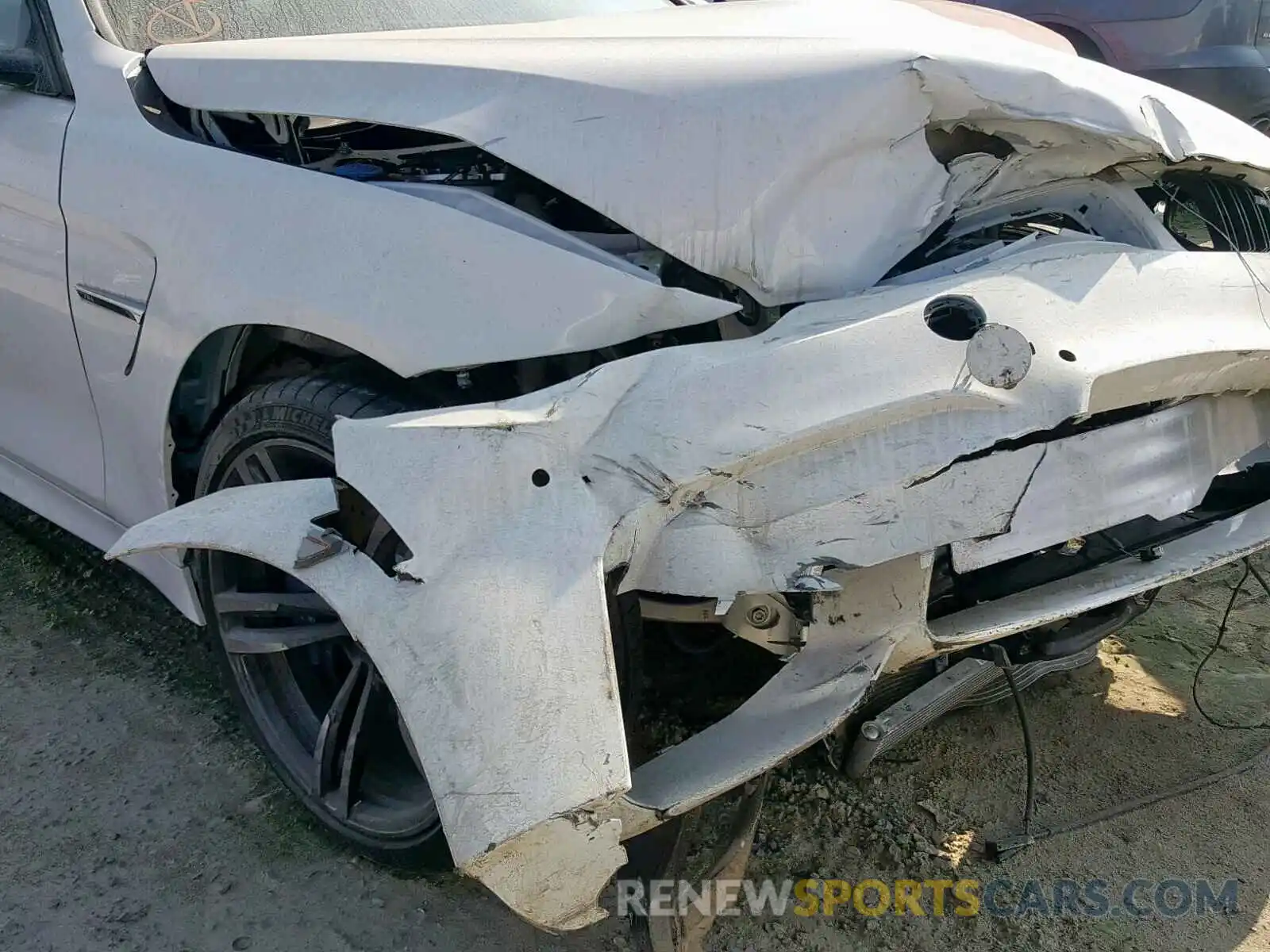 9 Photograph of a damaged car WBS4Y9C5XKAG67253 BMW M4 2019