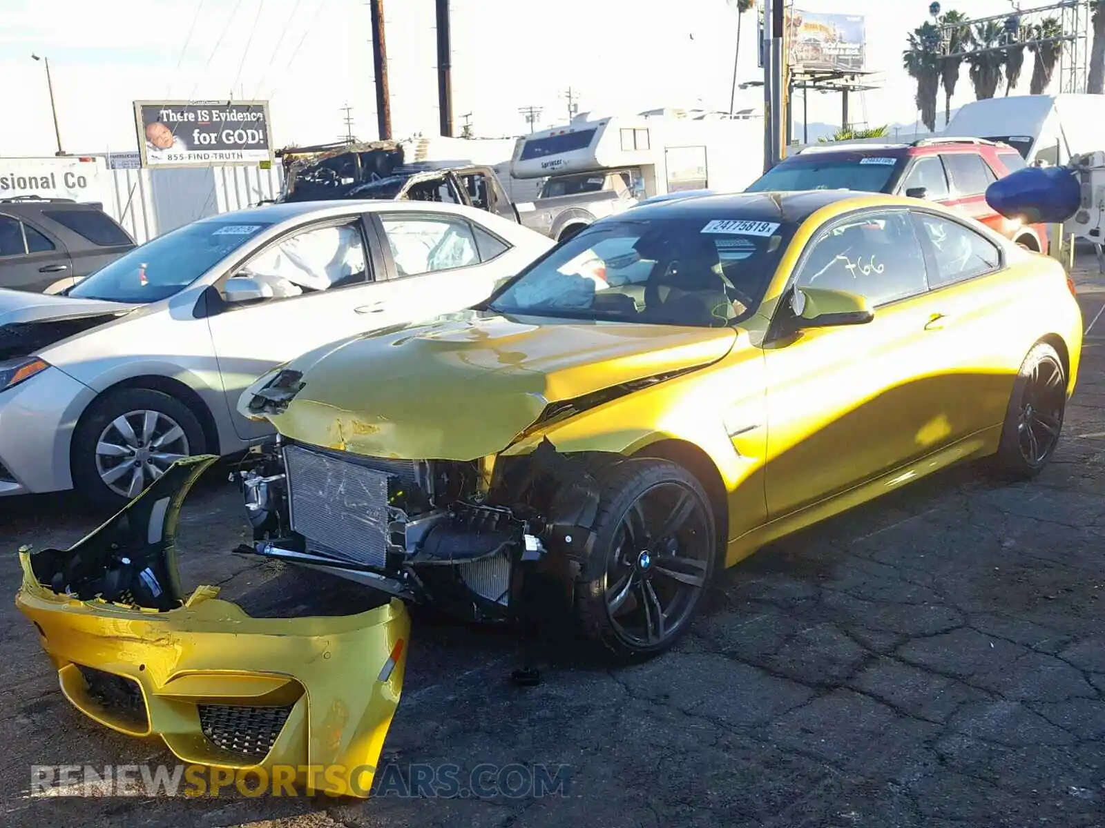 2 Photograph of a damaged car WBS4Y9C5XKAG67463 BMW M4 2019