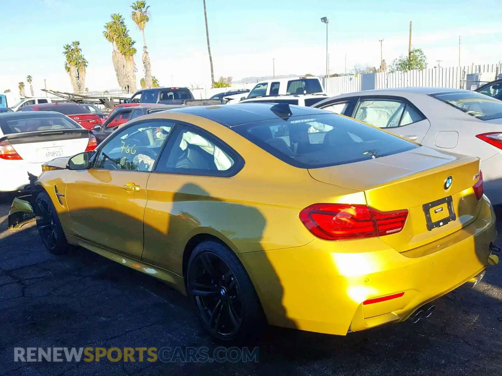 3 Photograph of a damaged car WBS4Y9C5XKAG67463 BMW M4 2019