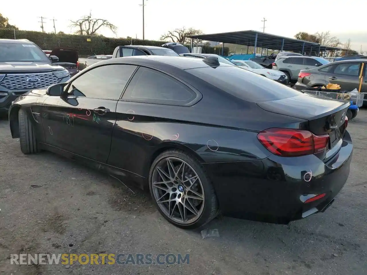 2 Photograph of a damaged car WBS4Y9C04LAH83053 BMW M4 2020