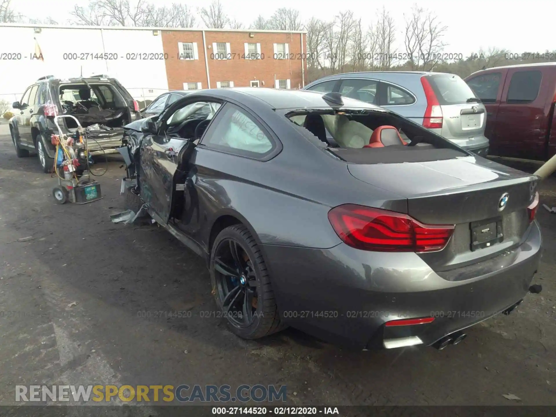 3 Photograph of a damaged car WBS4Y9C06LFH91139 BMW M4 2020