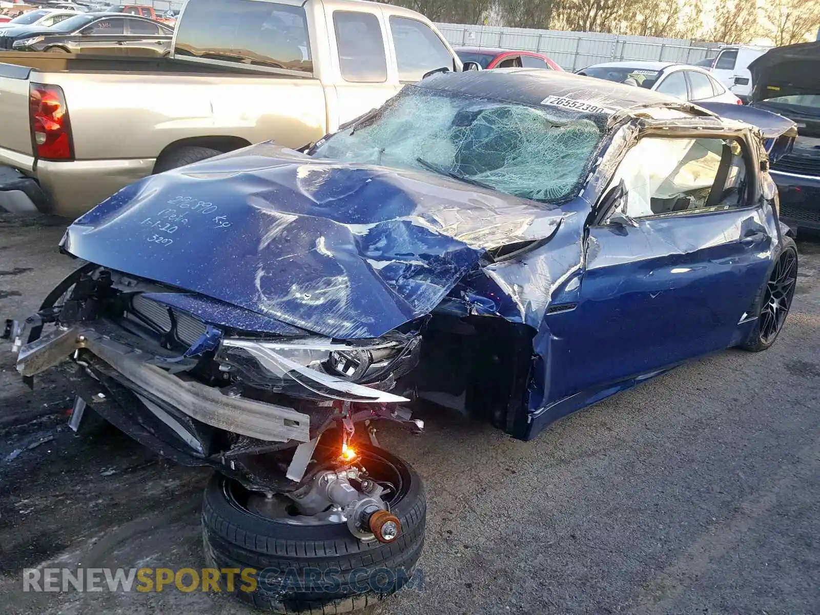 2 Photograph of a damaged car WBS4Y9C0XLFH40811 BMW M4 2020