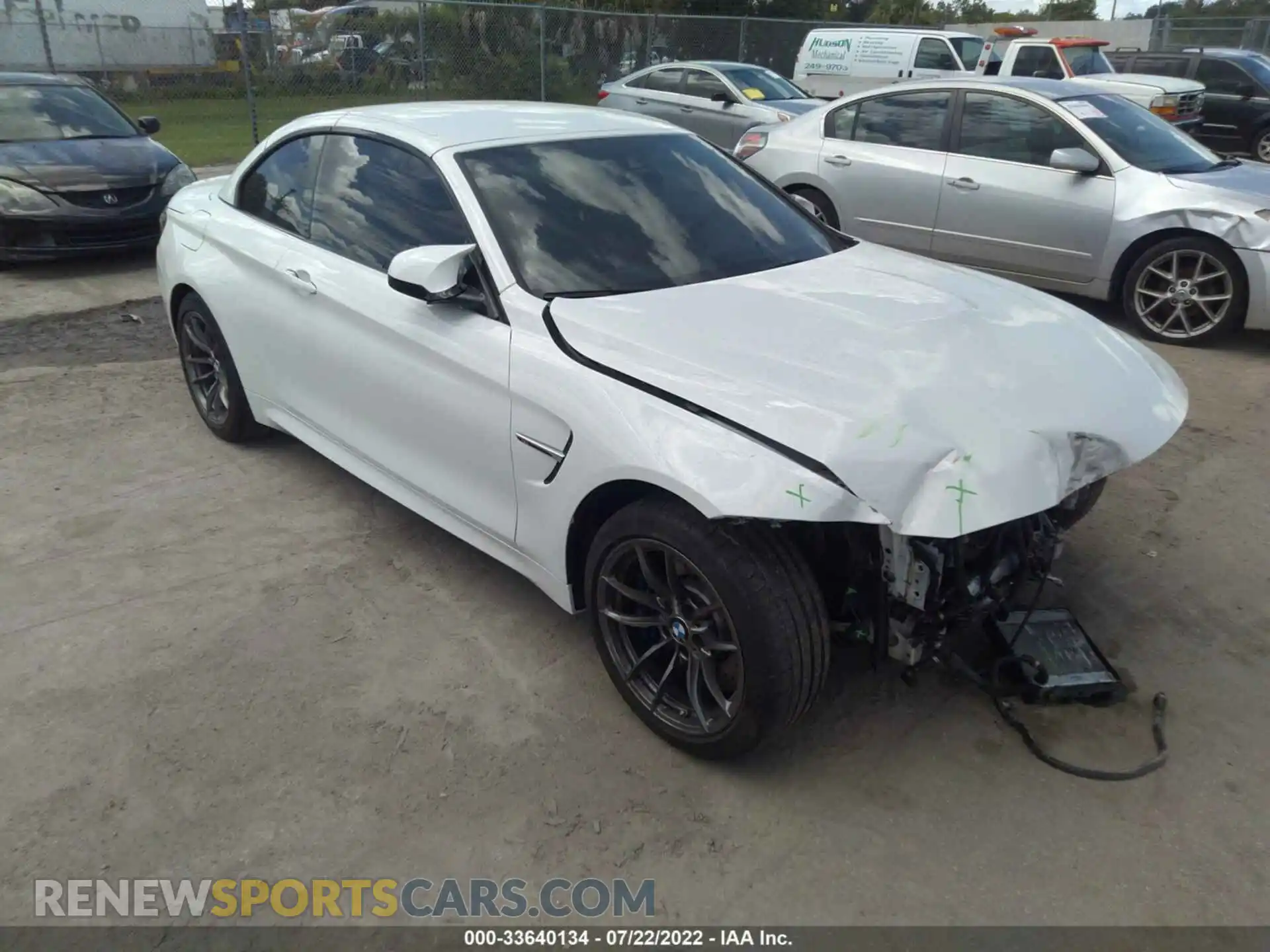 1 Photograph of a damaged car WBS4Z9C04L5P77353 BMW M4 2020