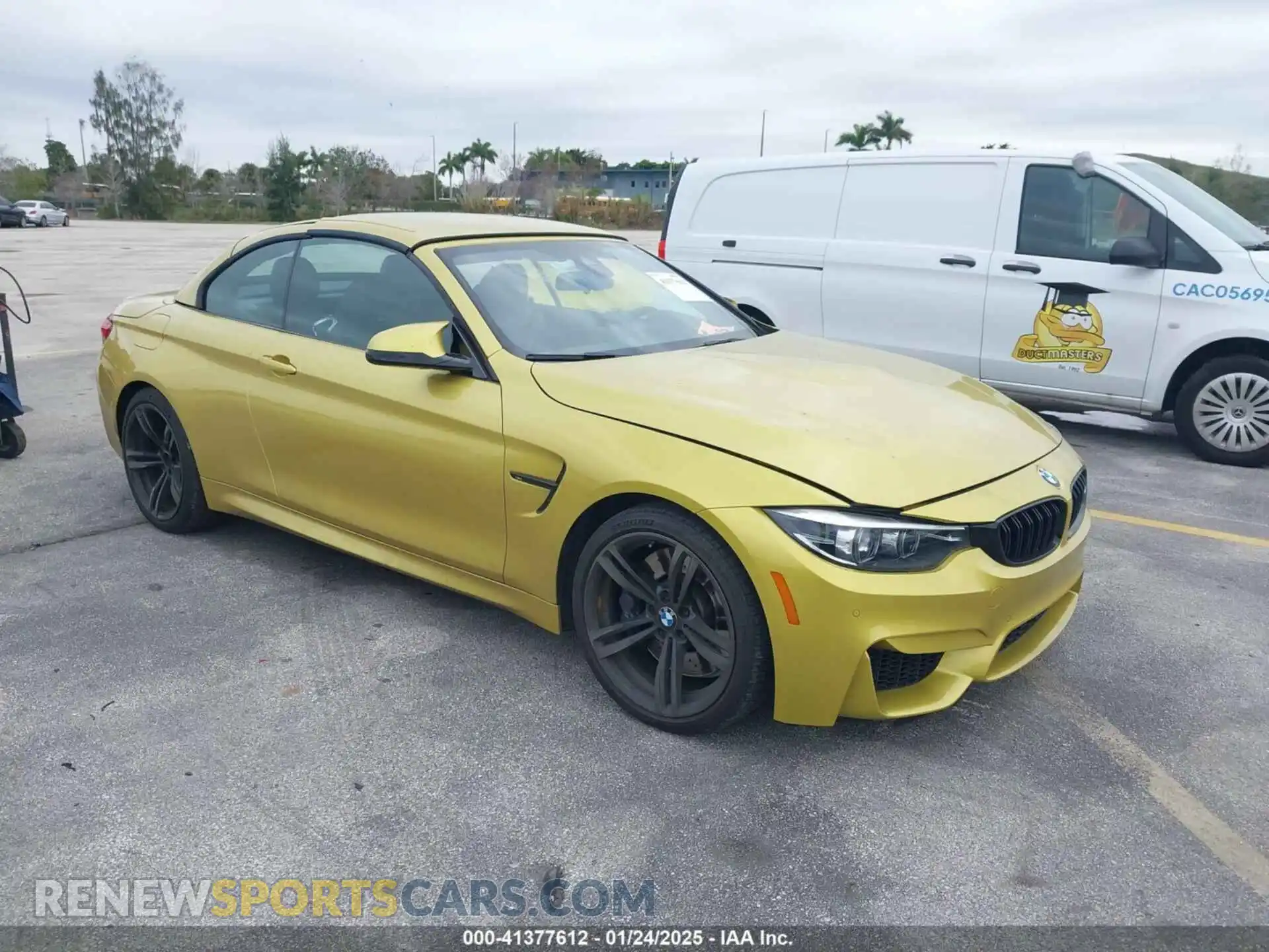1 Photograph of a damaged car WBS4Z9C07L5P19415 BMW M4 2020